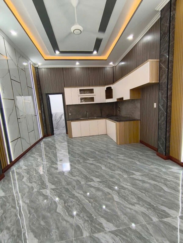 Nhà hoàn công giá 2ty3